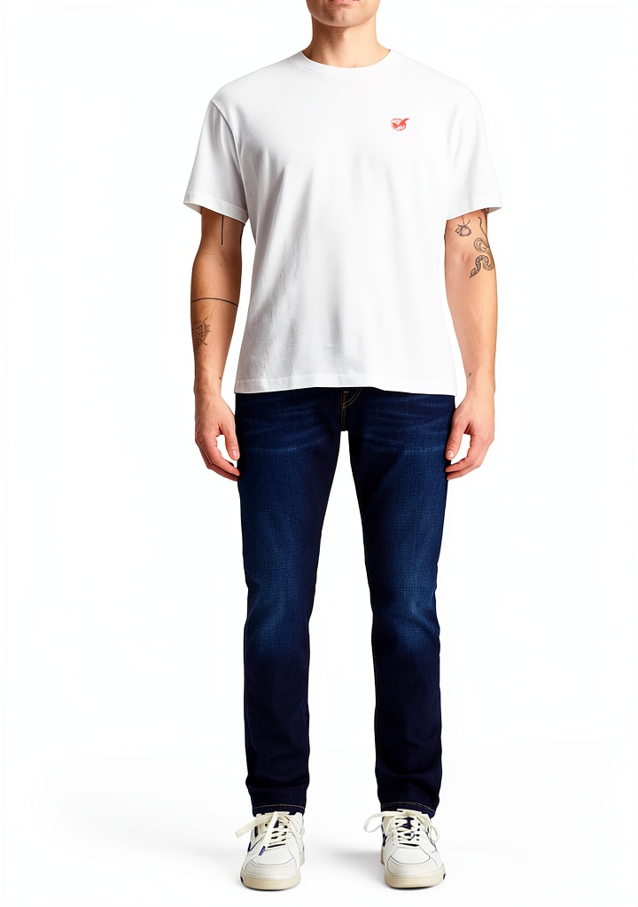Jeans Scotch Soda Uomo Beaten Blue su sfondo neutro