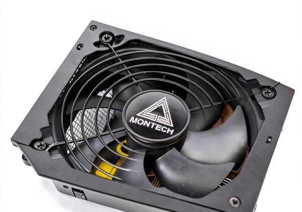 Alimentatore Montech APX 650W 80 Plus White non modulare ventola 120mm-3